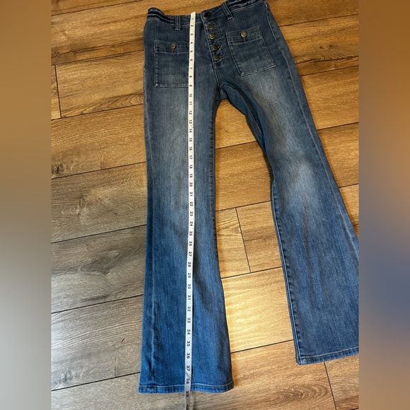 KUT FROM THE KLOTH  size 4 Stella High Rise, flare, button fly jeans - Picture 11 of 11